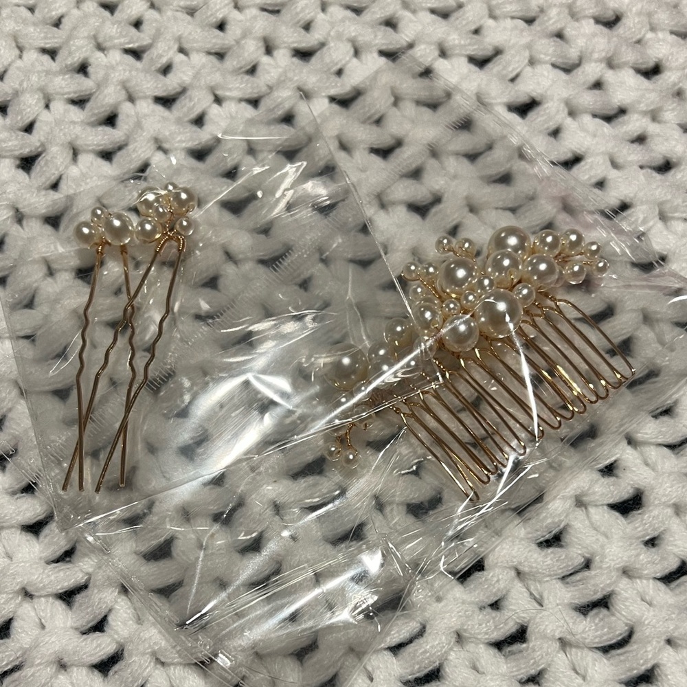 Bridal Hair Comb & Pins | Pearl & Gold
